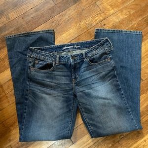 American eagle favorite boyfriend jeans